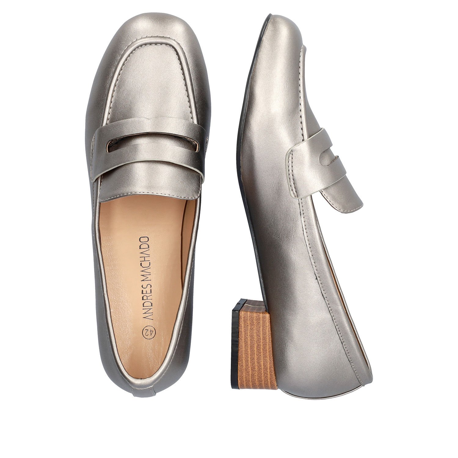 Heeled loafer in soft old silver faux leather 