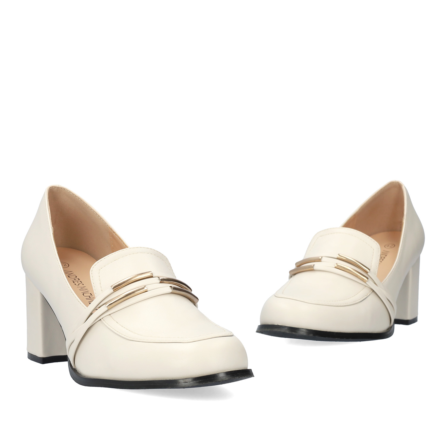 Heeled loafer in beige soft faux leather 