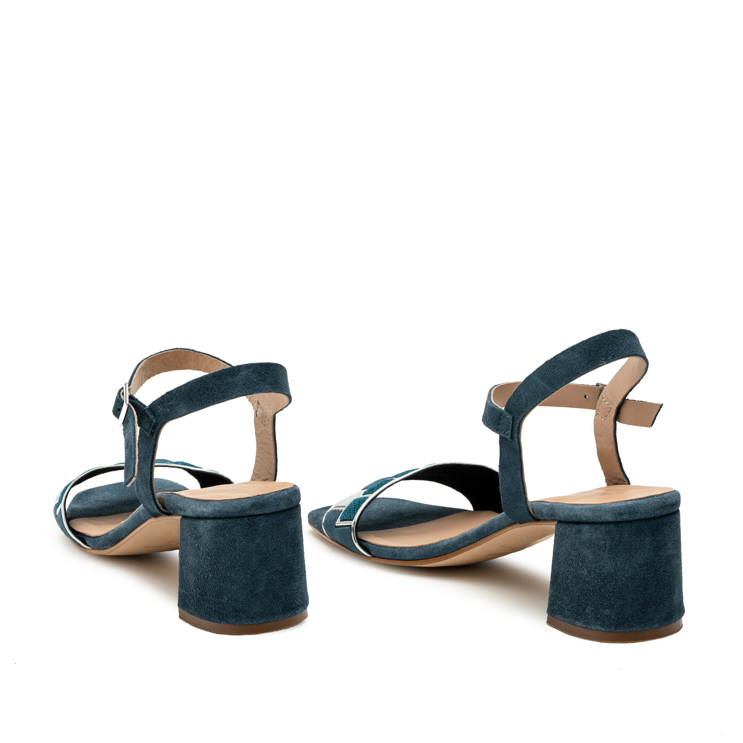 Sandalen aus blauem Rauleder - MADE IN SPAIN - 