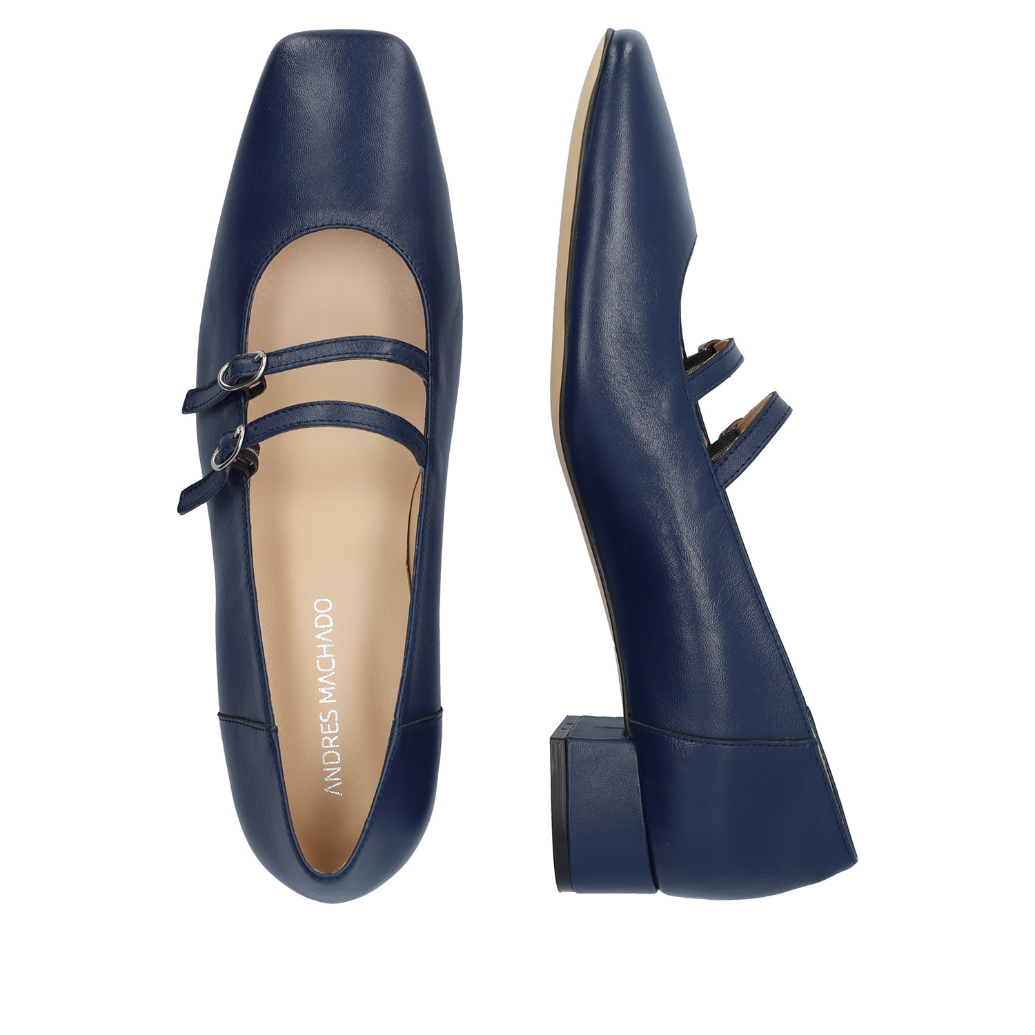 Heeled leather shoes in navy colour. 