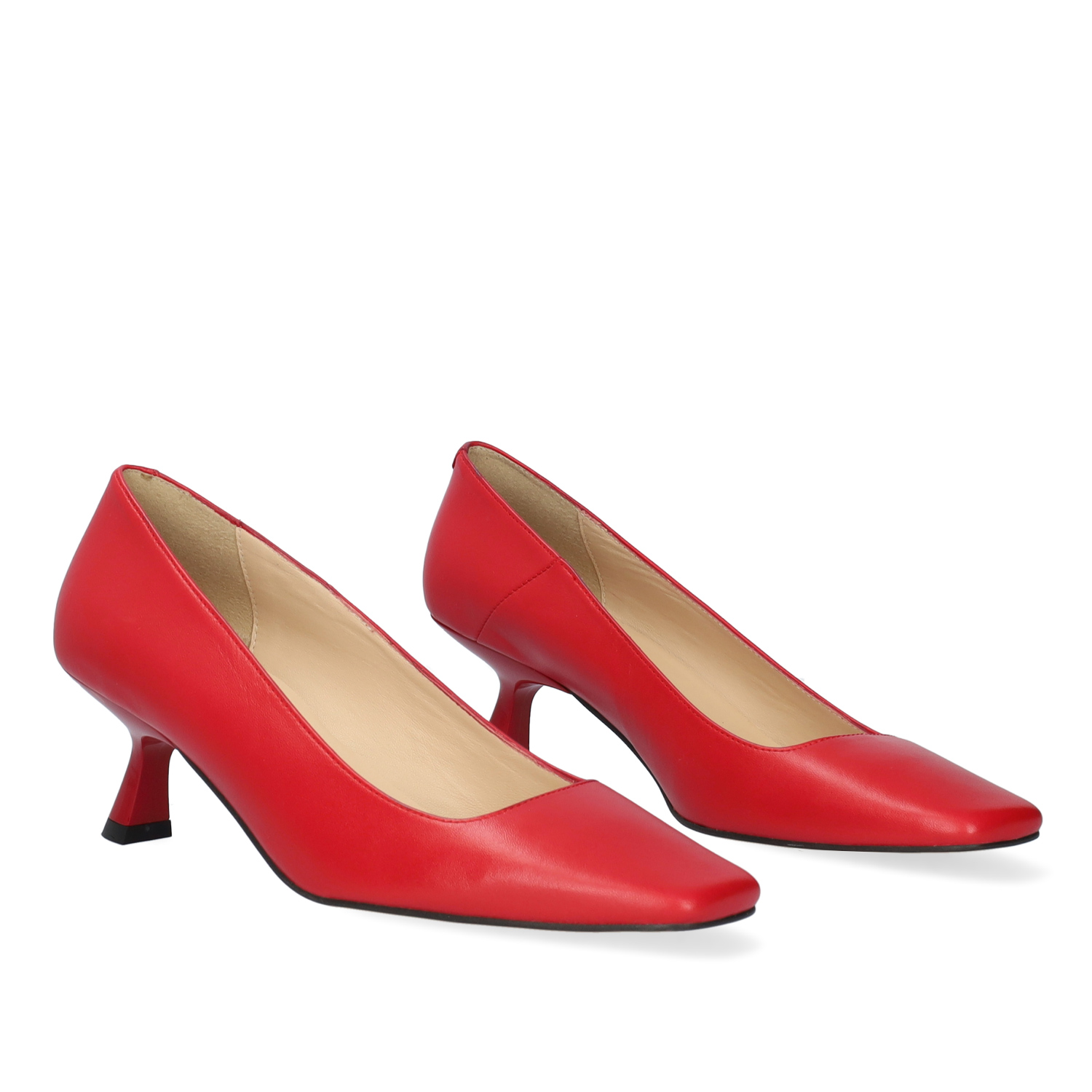 Heeled shoes in red leather 