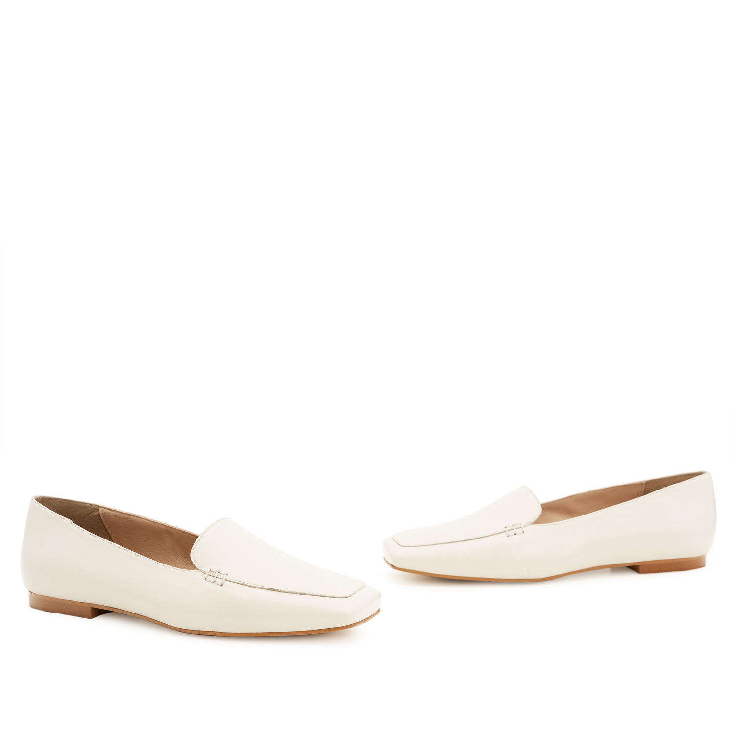 Loafers in Off White Leather 
