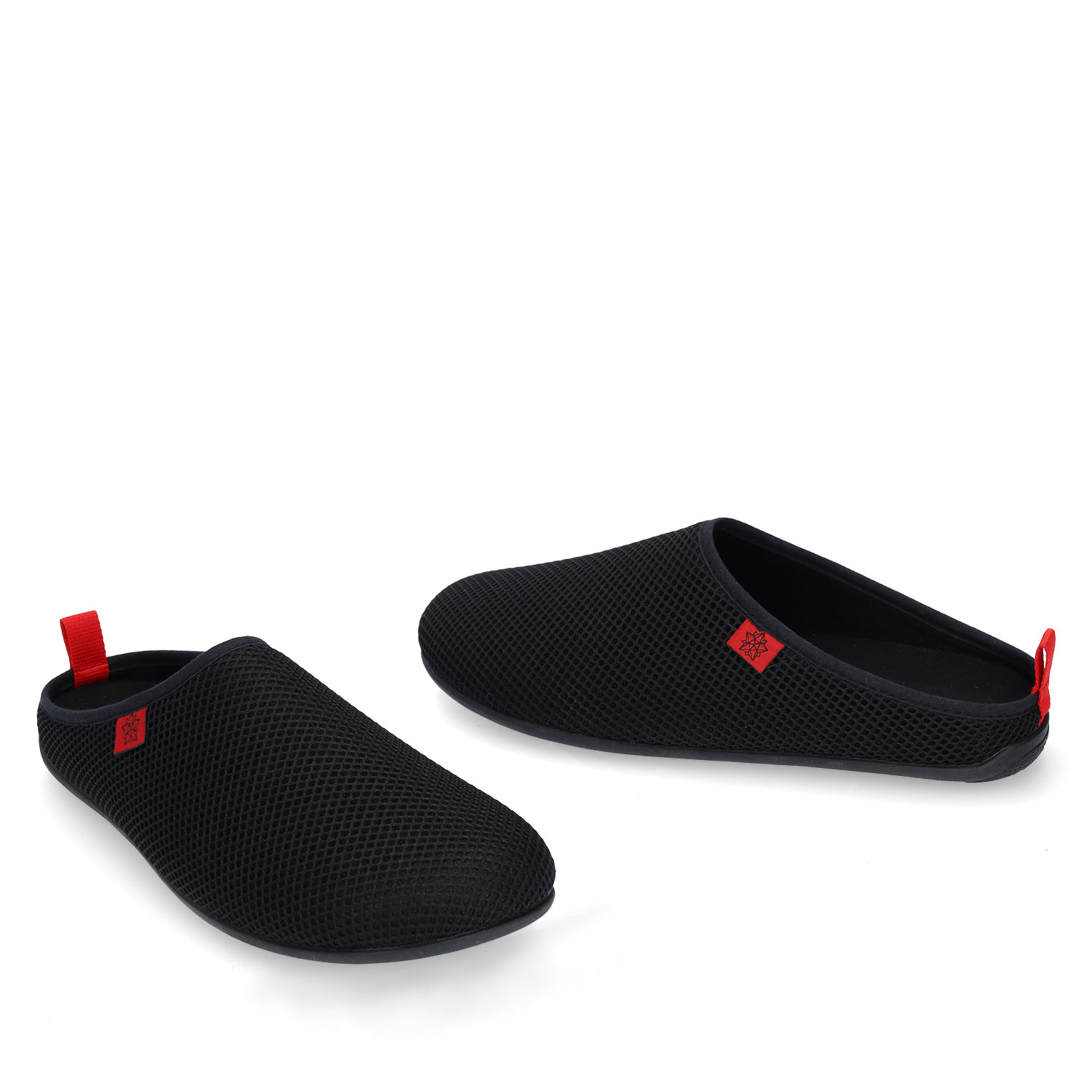 Unisex Slippers in Black mesh with Black outsole 