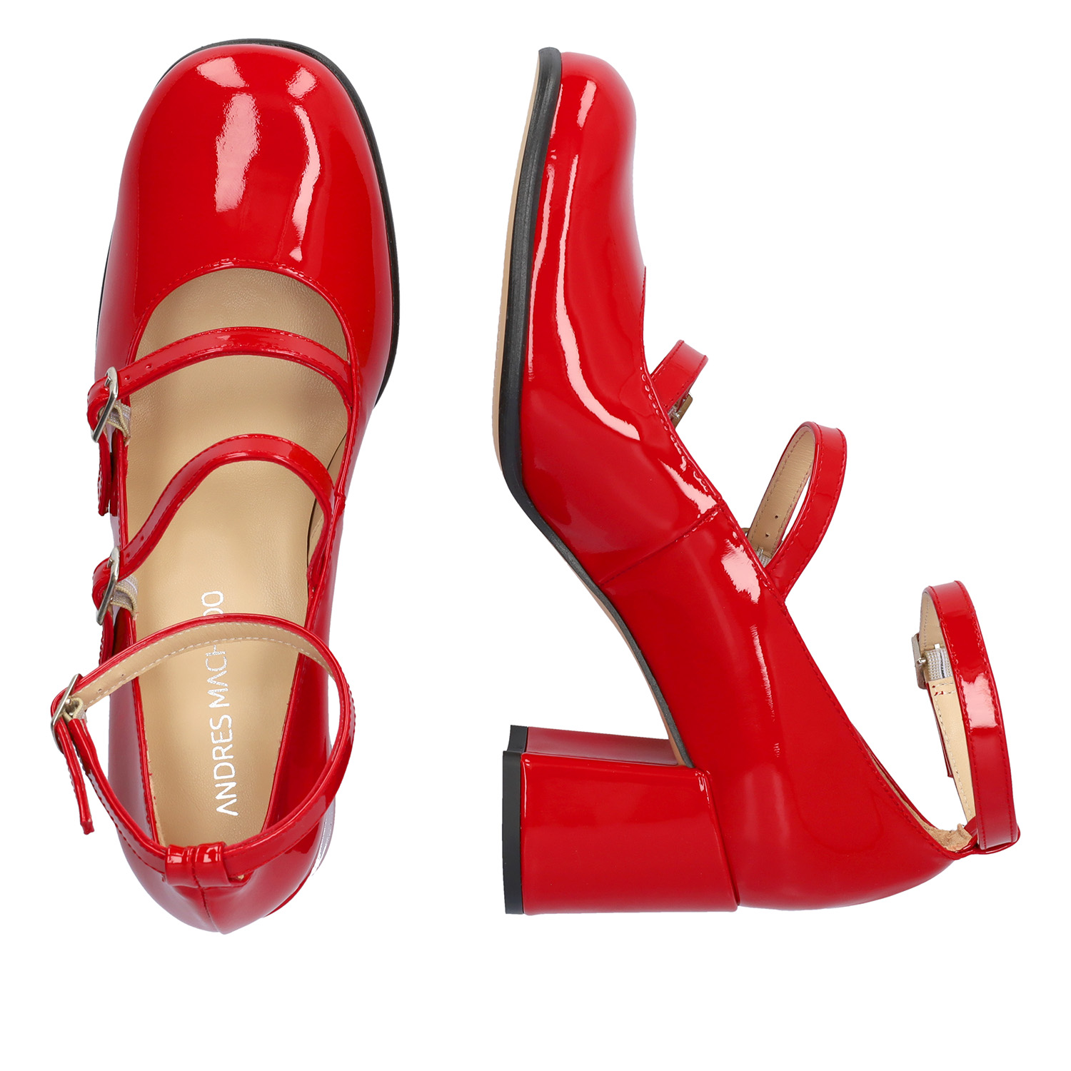 Heeled Mary Janes in red patent leather. 