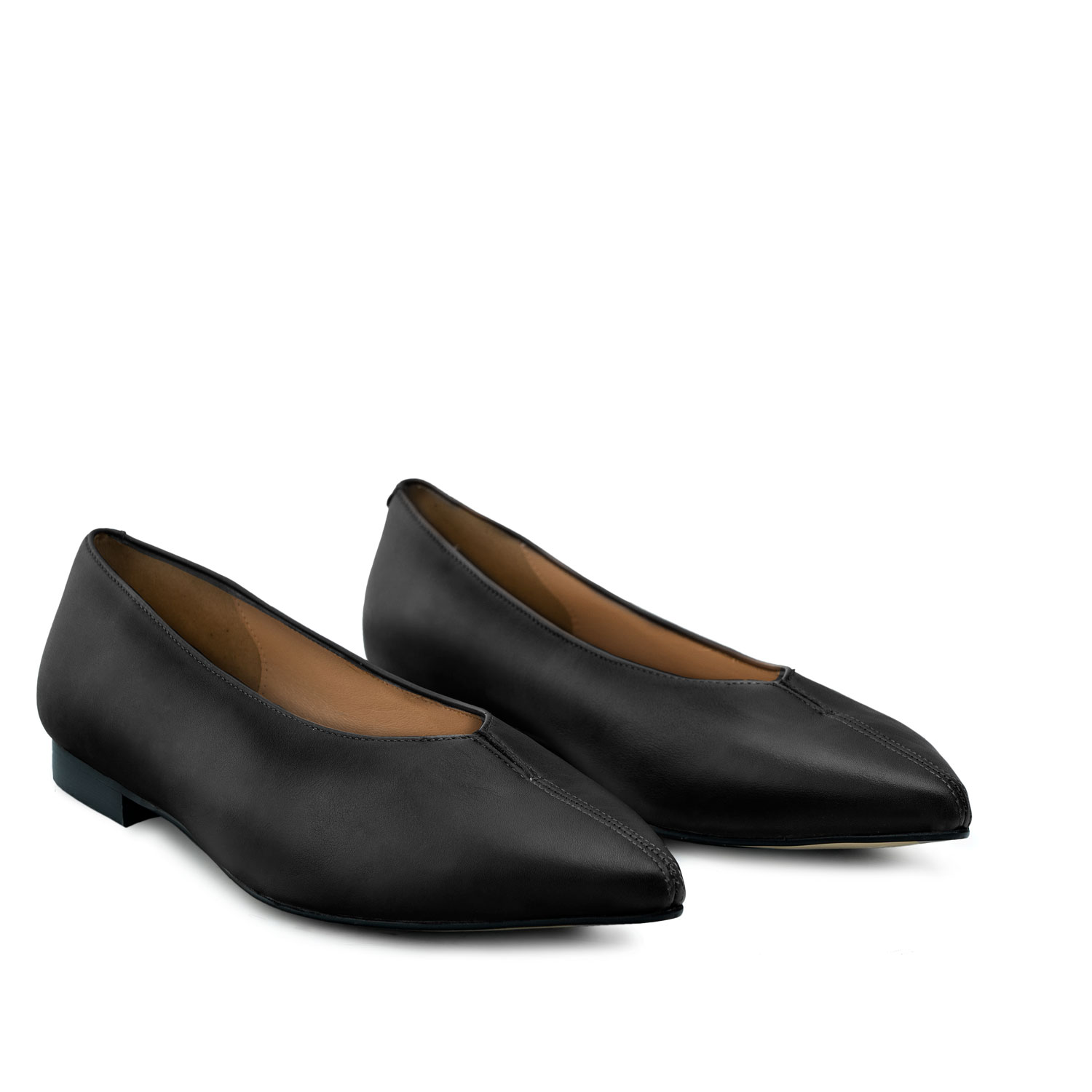 Flat Slip-on Shoes in Black Leather 
