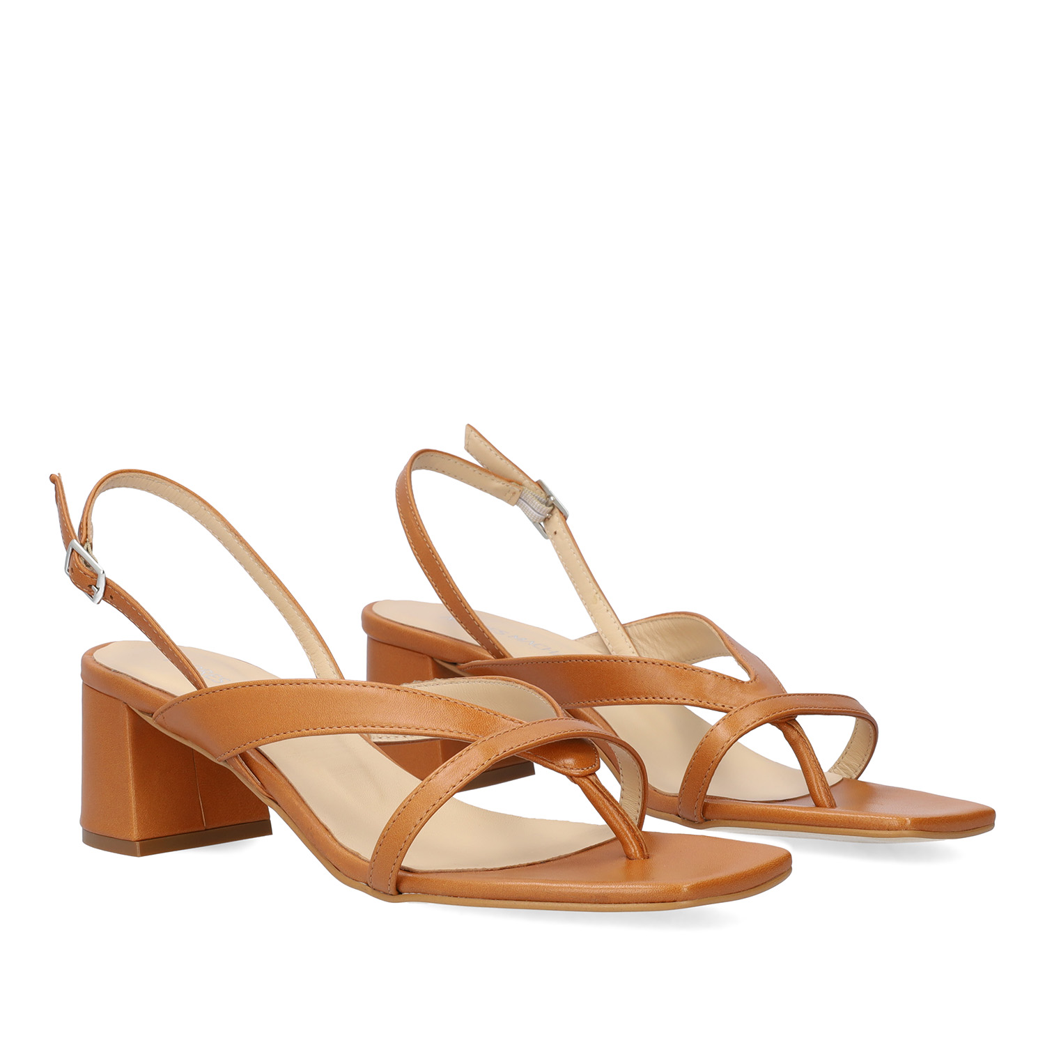 Heeled sandals in brown leather 