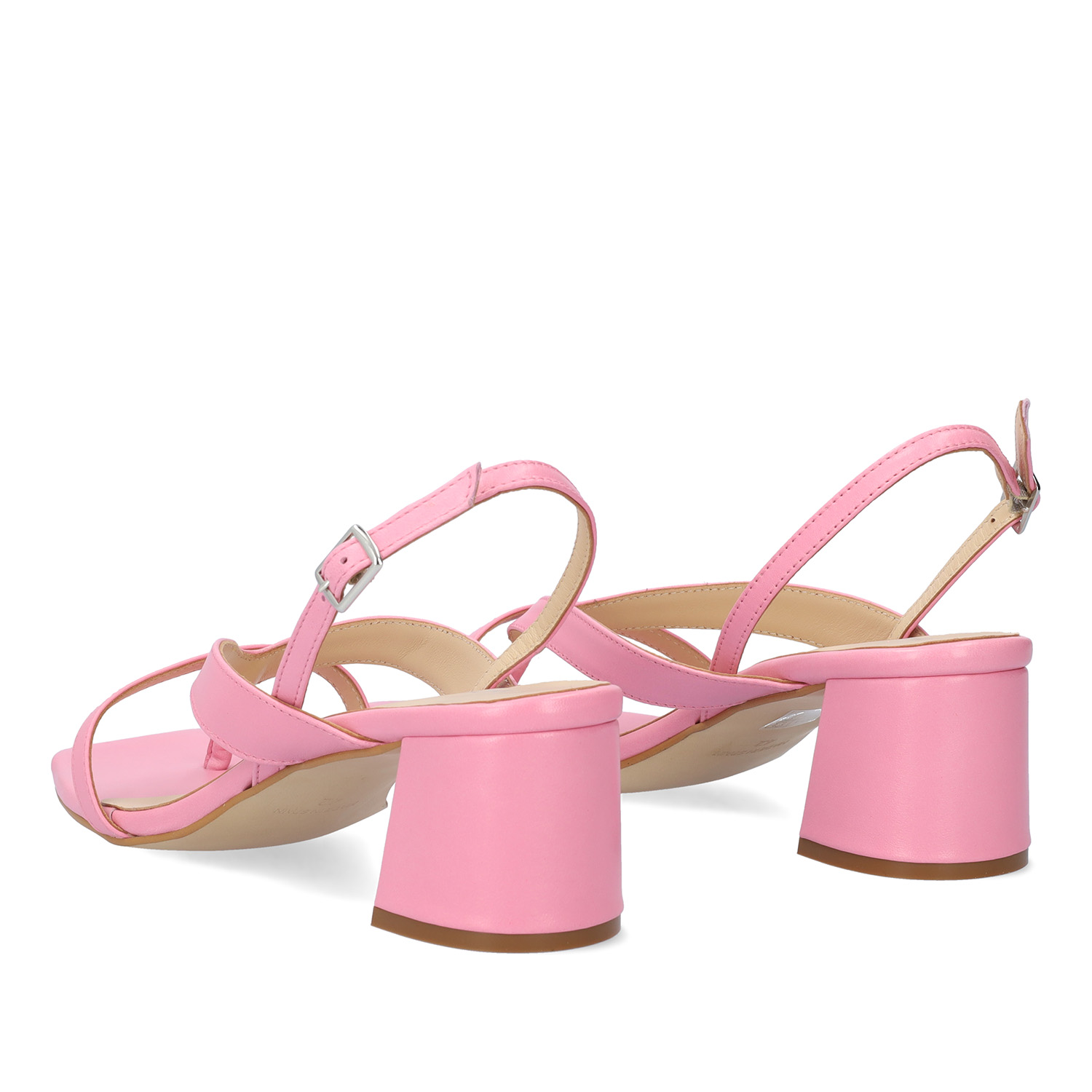 Heeled sandals in pink leather 