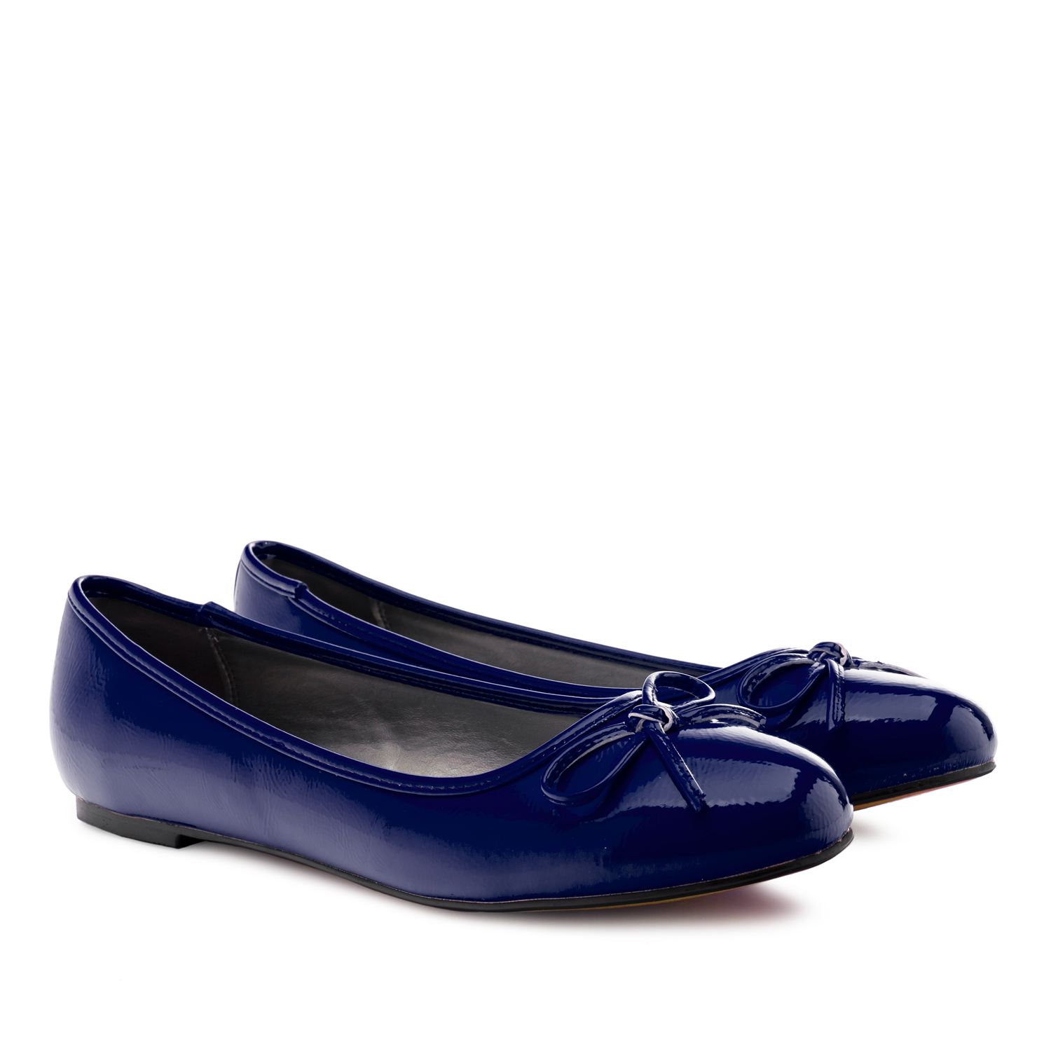 Blue faux-patent leather Ballerinas with bow. 