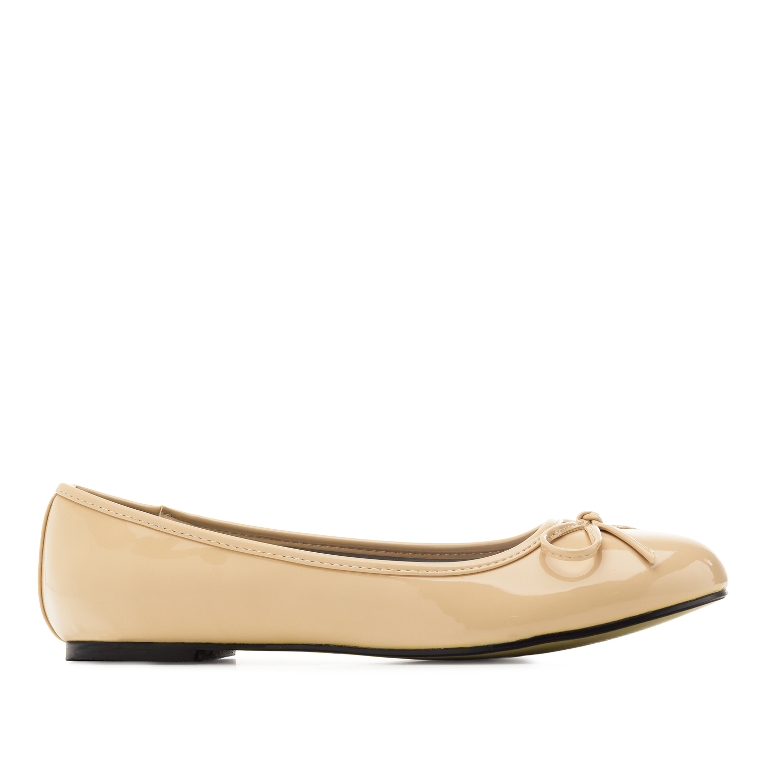 Beige faux-patent leather Ballerinas with bow. 
