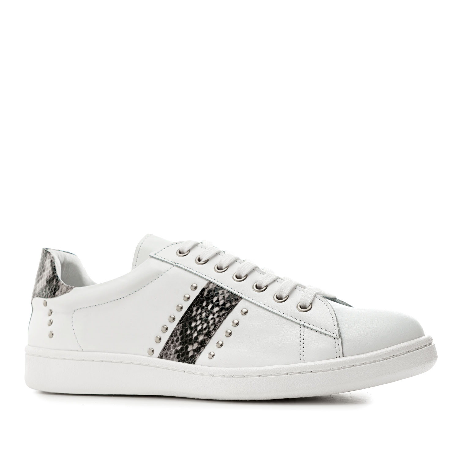 Tack Trainers in White Leather 