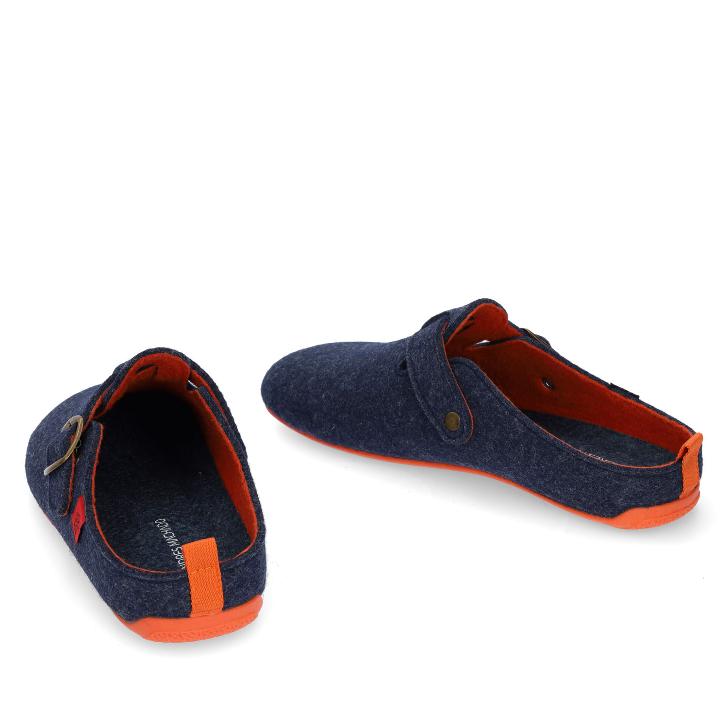 Unisex home slippers in blue felt and buckle detail 