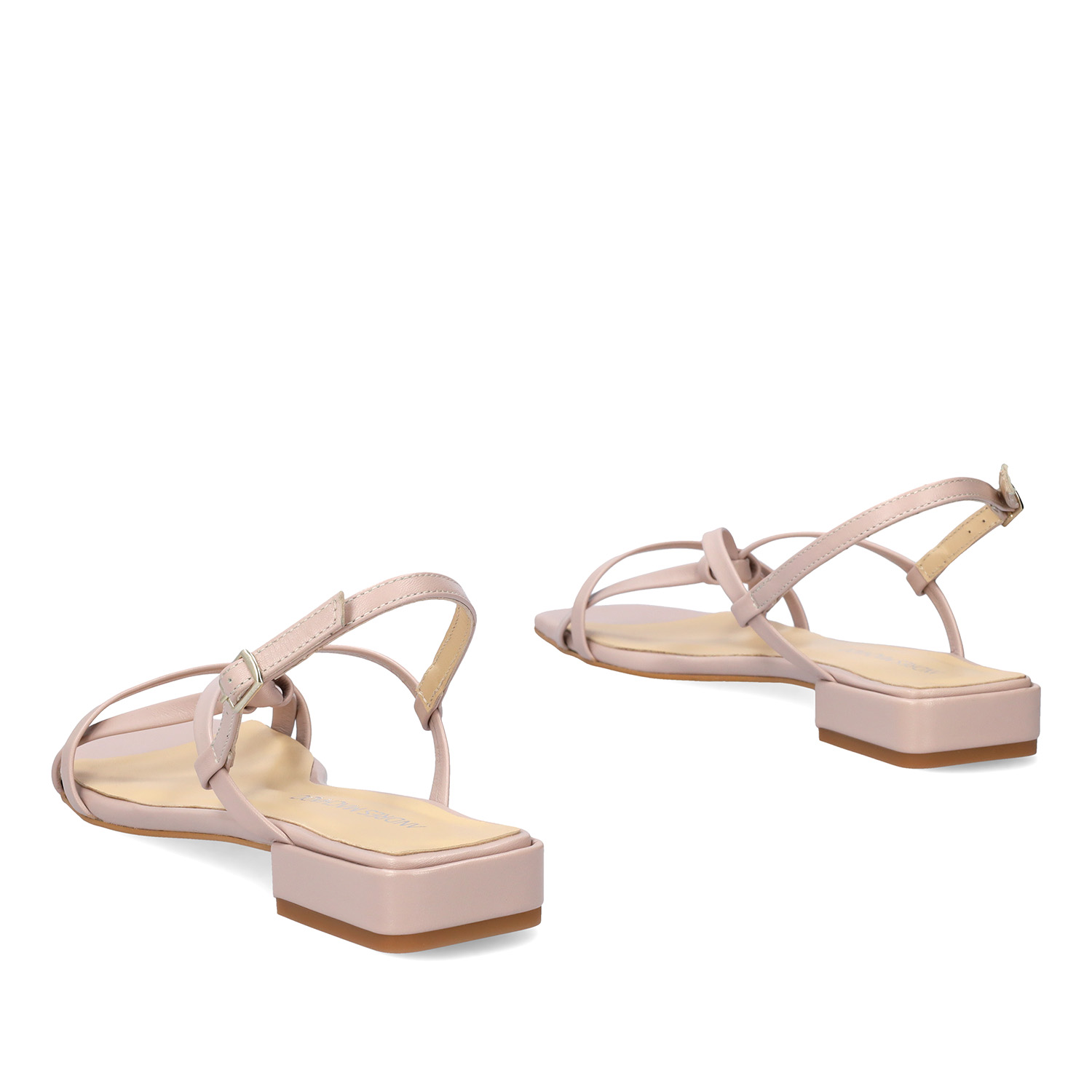 Flat pink leather sandals 