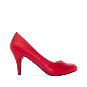 Retro High Heel Pumps in Red faux Leather